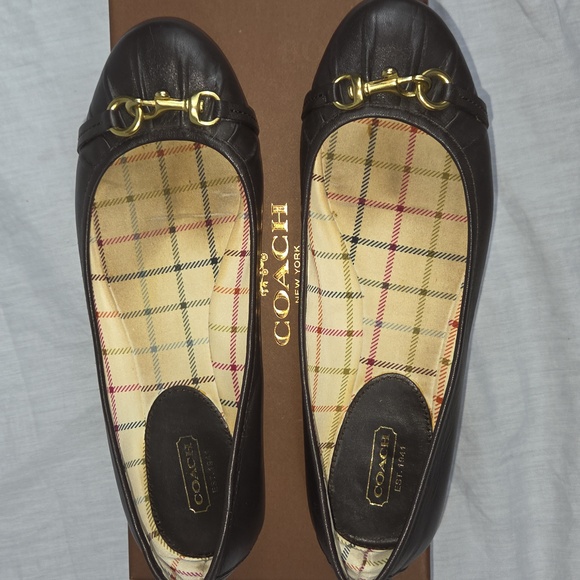 Coach Dark BROWN, Chestnut Flats with Gold Hardware and Plaid Lining 8 8B - Picture 2 of 14